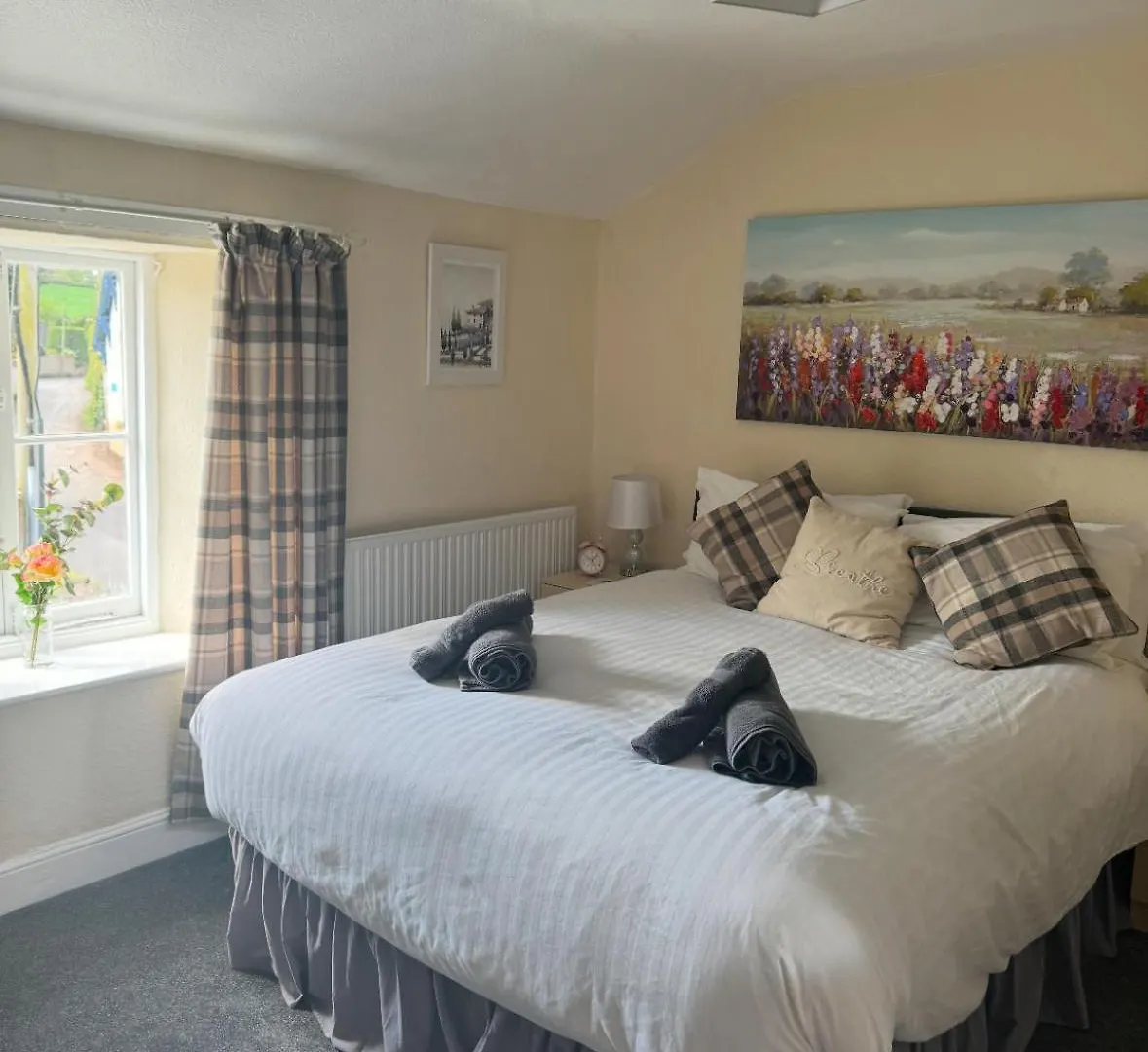 Inn Thorverton Arms