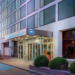 Hilton London Gatwick Airport 4* Horley